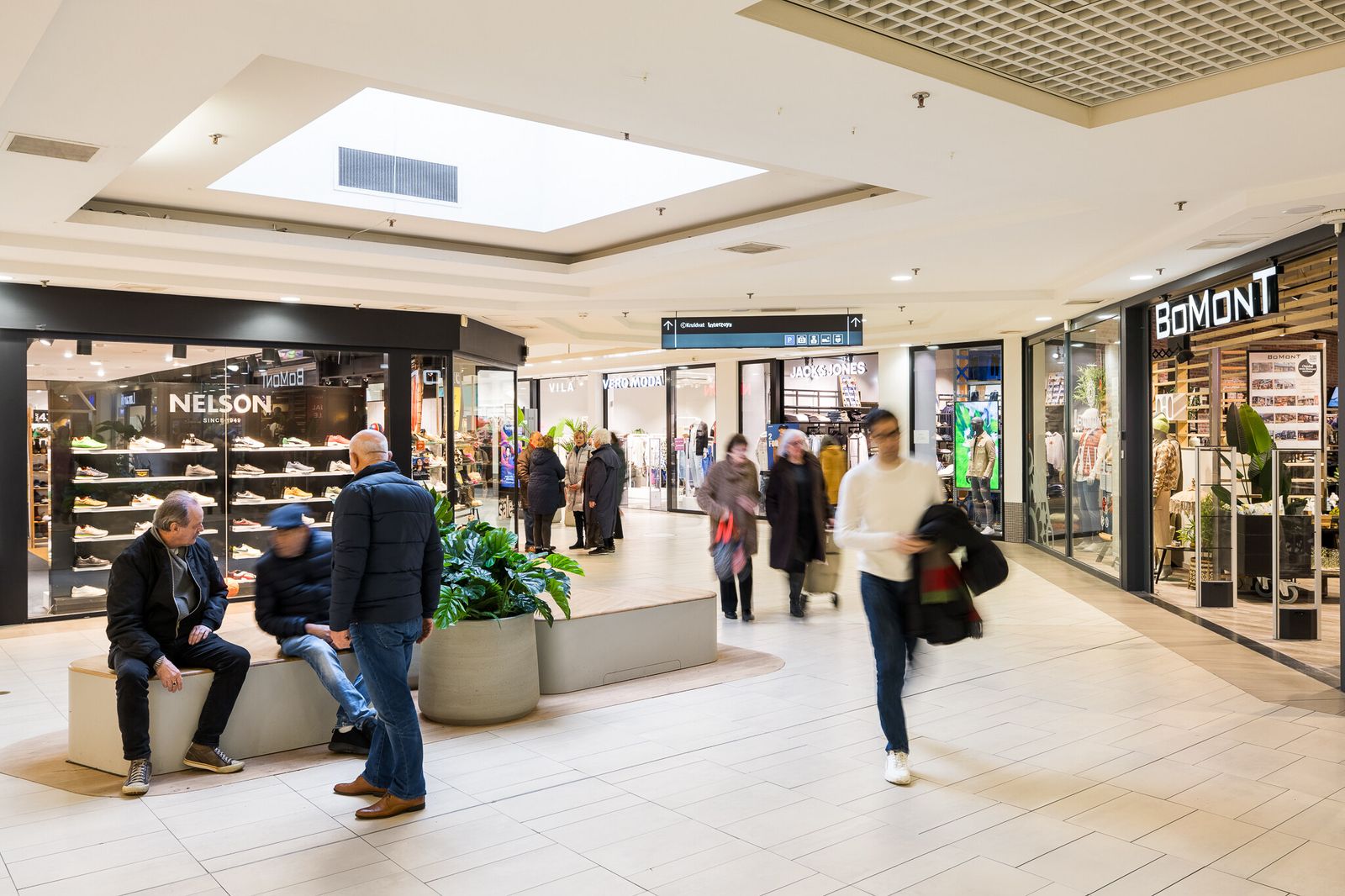 Toegankelijk in Winkelcentrum Roselaar